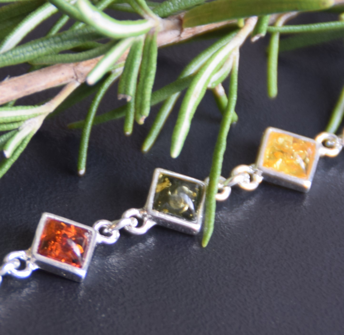 Adjustable minimalist bracelet made with natural Amber in various shades and 925 Sterling Silver, MJ Baltica, BB110