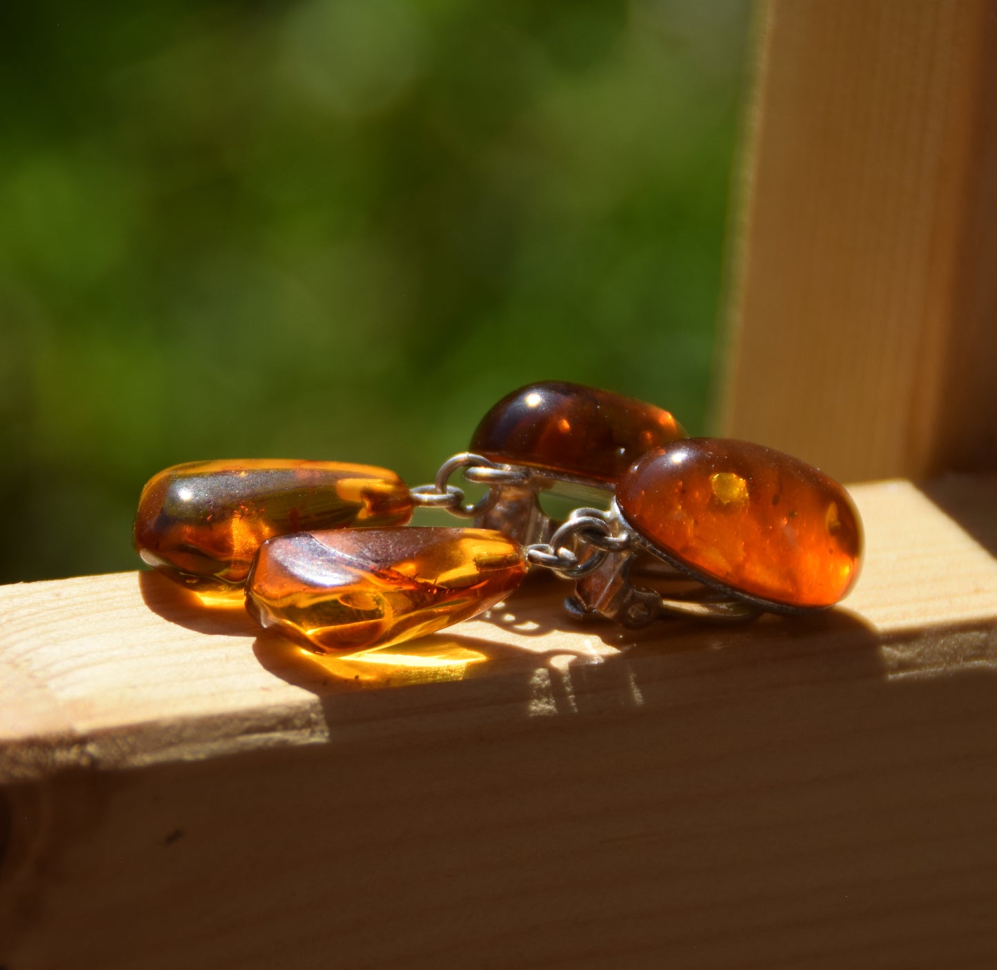 Orecchini pendenti a clip con Ambra dorata naturale e Argento 925, MJ Baltica, BKK011