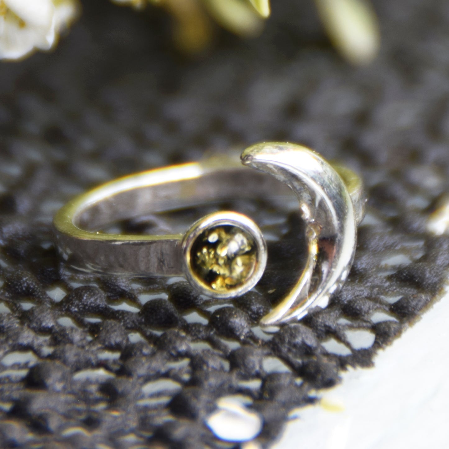 Anello regolabile con il sole e la luna in Ambra naturale color verde e Argento 925, MJ Baltica, BP154