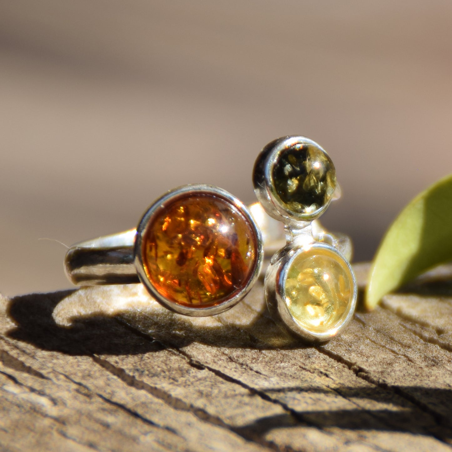 Anello regolabile con il mosaico di ambre in Ambra naturale di varie tonalità e Argento 925, MJ Baltica, BP156
