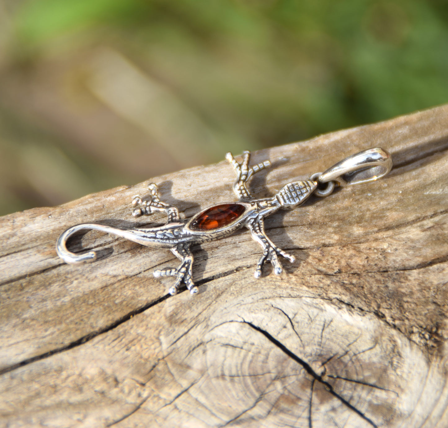 Cognac-colored natural Amber and 925 Sterling Silver lucky gecko pendant, MJ Baltica, BW021