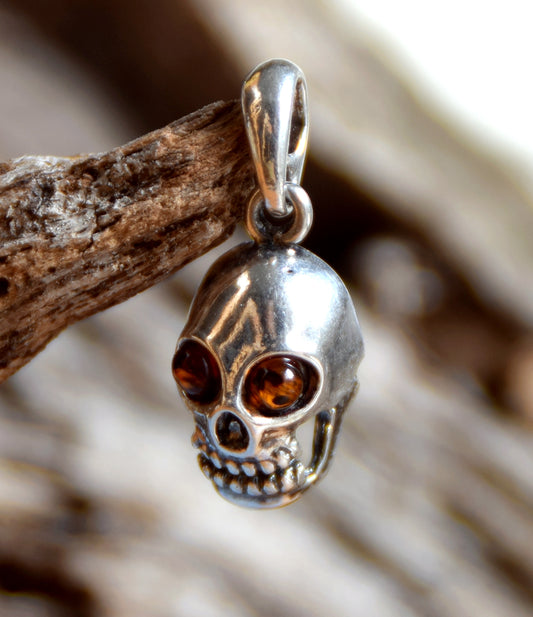MJ Baltica, ciondolo, teschio, Ambra naturale Baltica, Argento 925, BW051