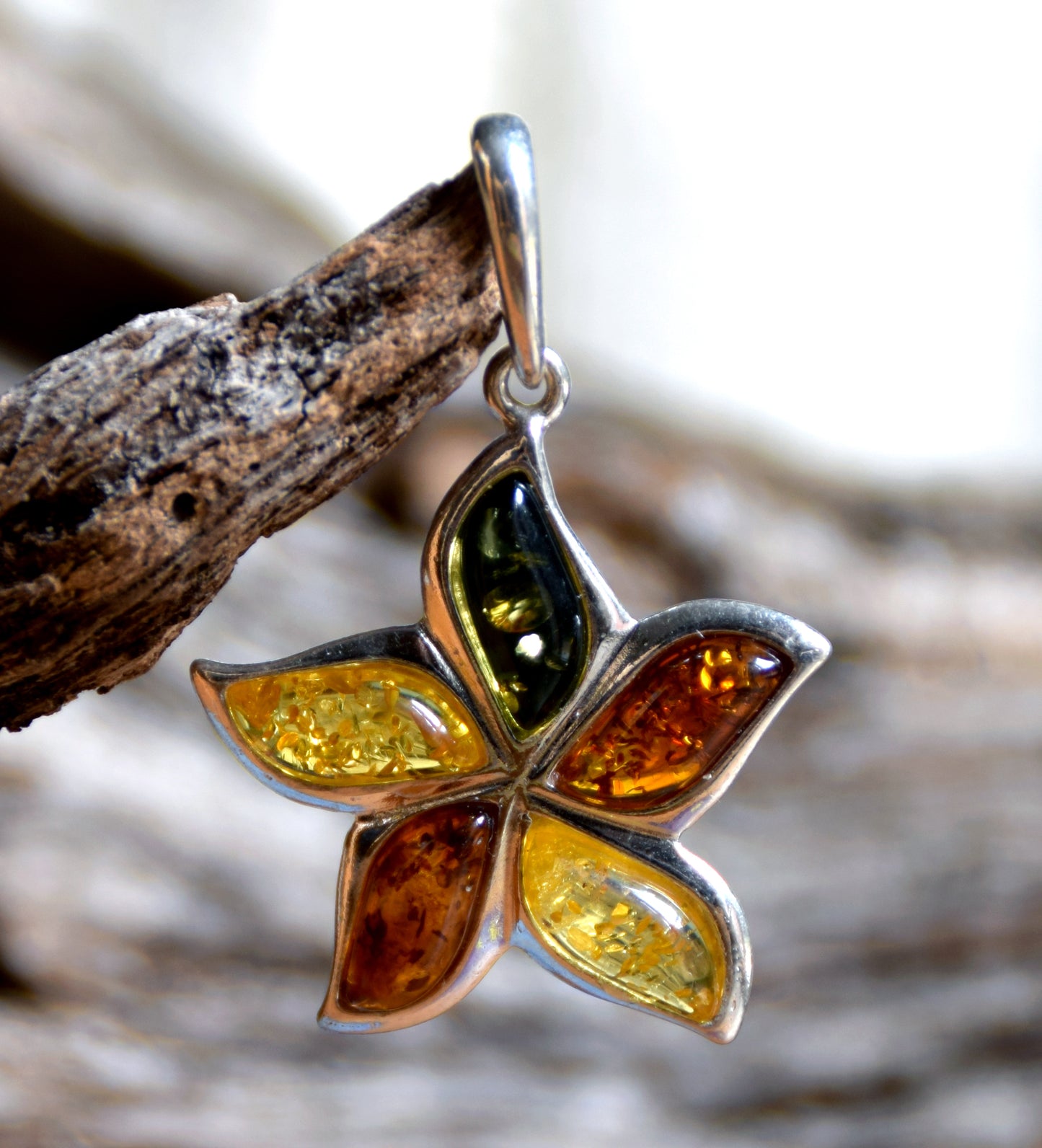 MJ Baltica, ciondolo, Ambra naturale Baltica, Argento 925, fiore, multicolore BW052