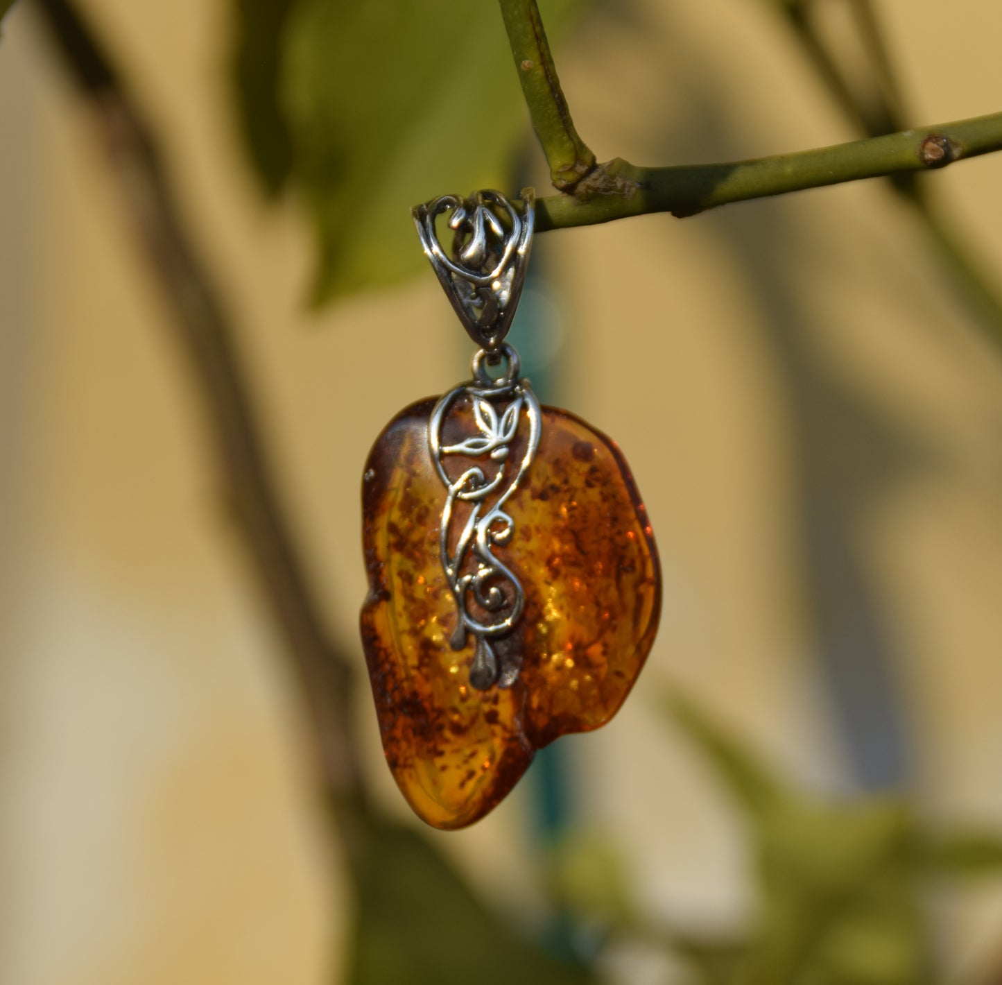 MJ Baltica, ciondolo, Ambra naturale Baltica, Argento 925, grande, irregolare, BW061