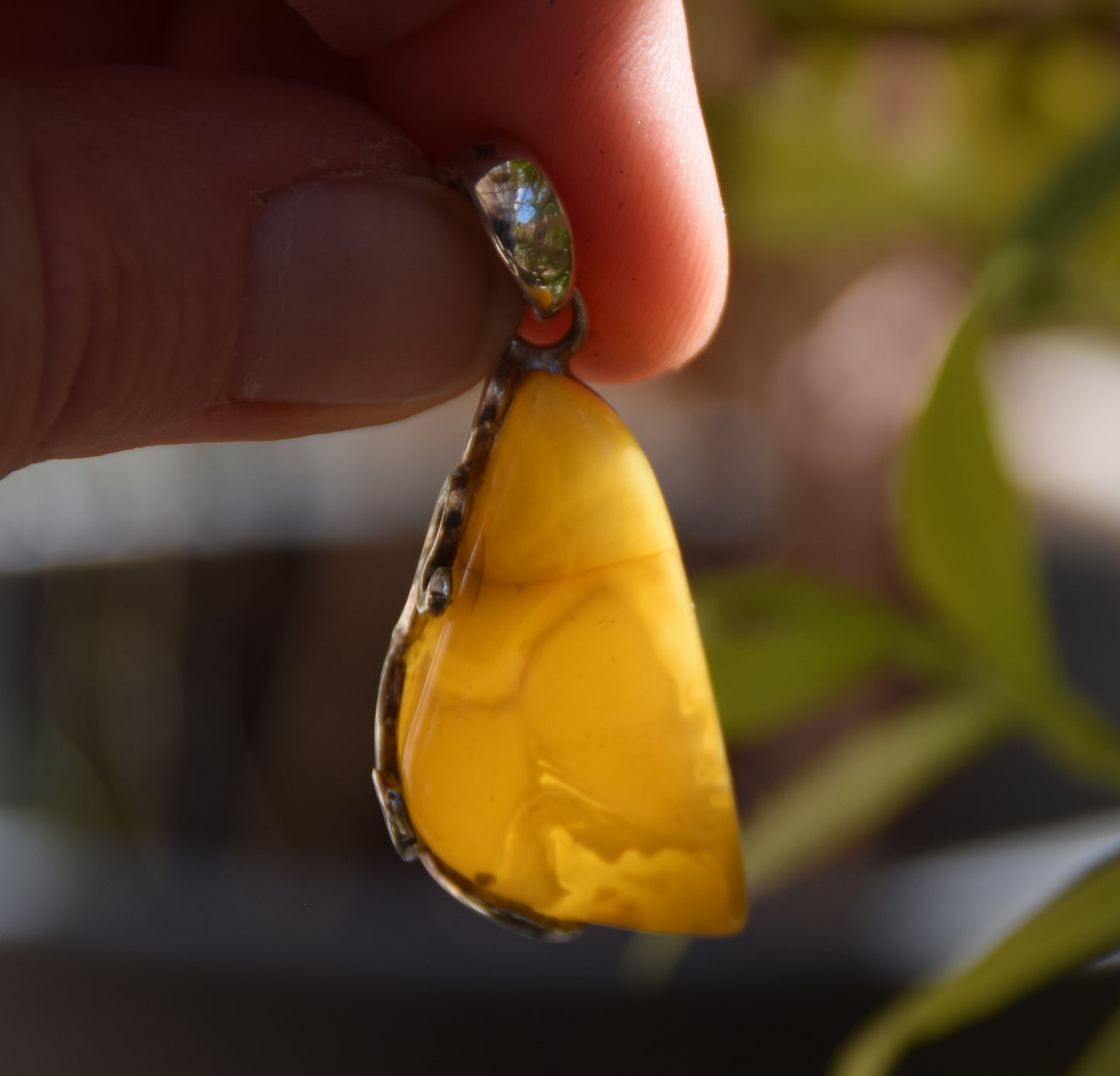 Grande ciondolo con una particolare gemma di Ambra naturale imperiale e Argento 925, MJ Baltica, BW192