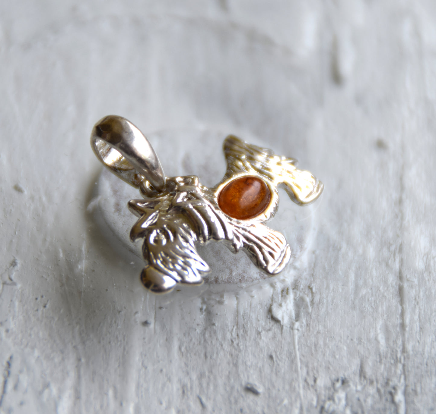 Delicate pendant with small terrier in cognac-colored natural Amber and Sterling Silver 925, MJ Baltica, BW265