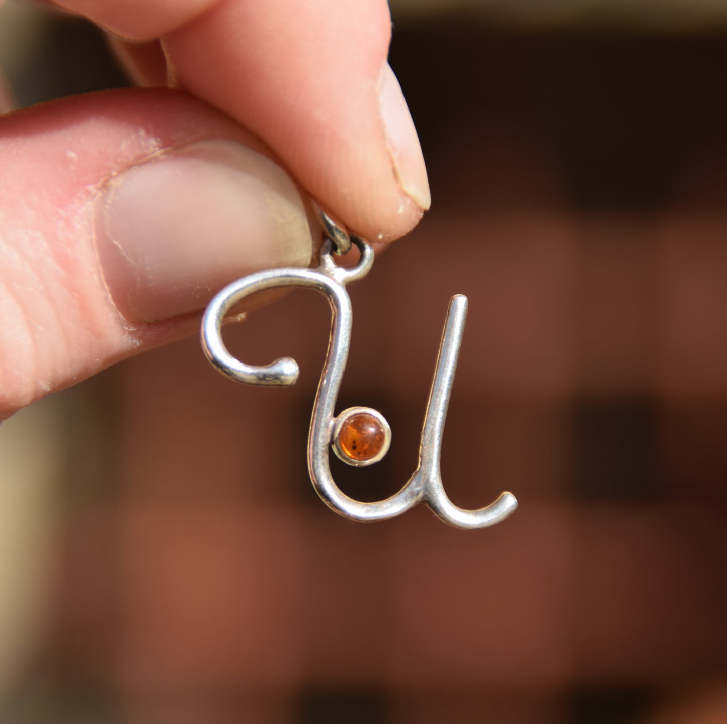 MJ Baltica, ciondolo,Ambra naturale Baltica, Argento 925, U, lettera, iniziale, corsivo, BWLU