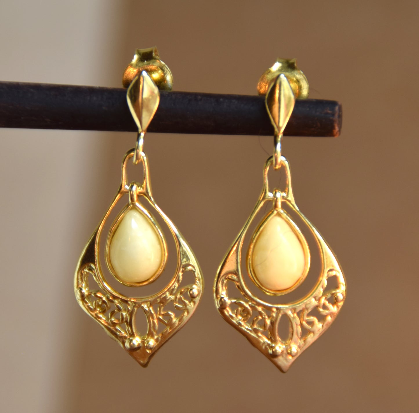 Oriental style earrings with natural imperial amber filigree and 18k gold-plated 925 Sterling Silver, MJ Baltica, BZK177