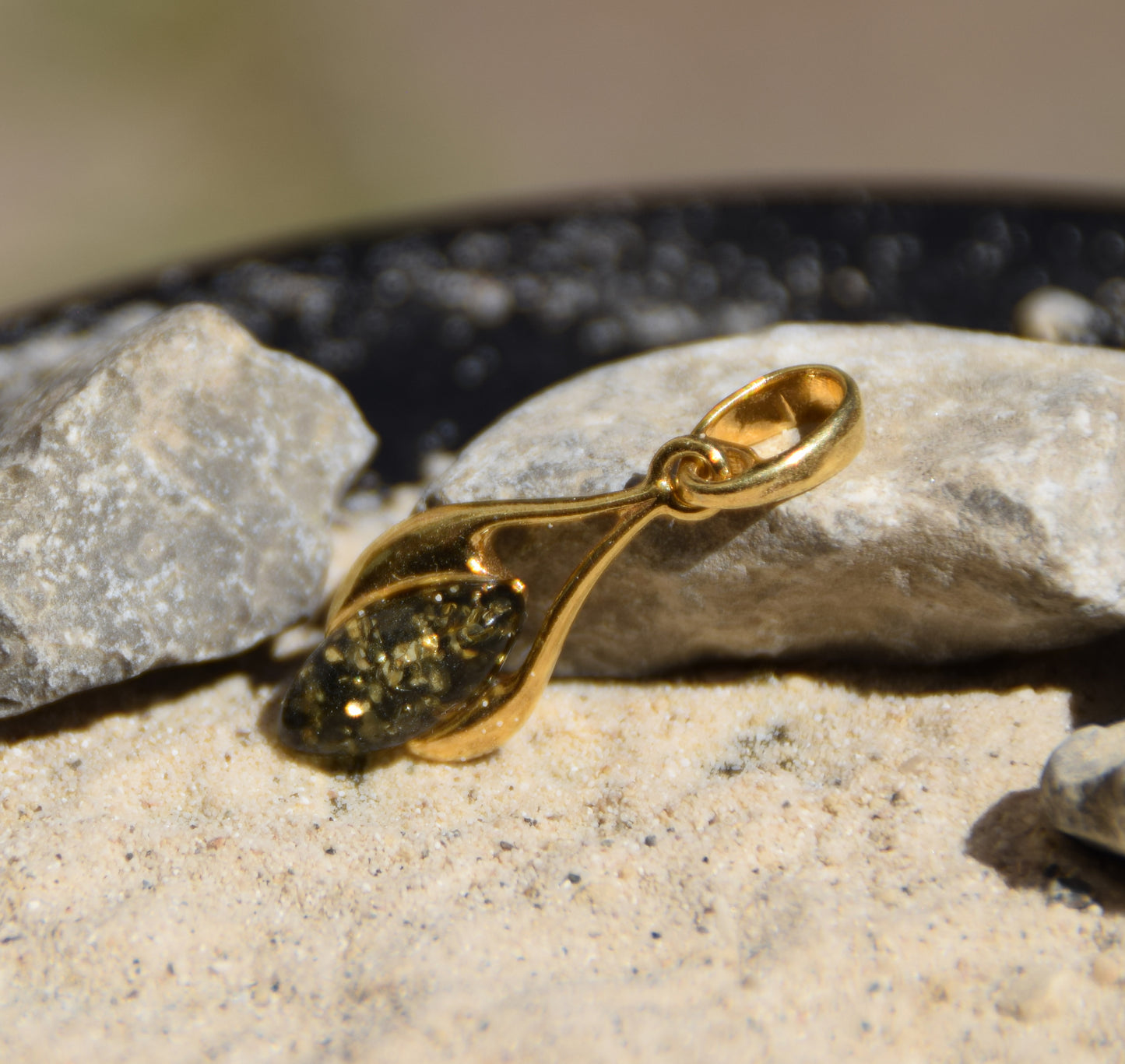 Elegante ciondolo in Ambra naturale verde e Argento 925 placcato in Oro 18k, MJ Baltica, BZW170
