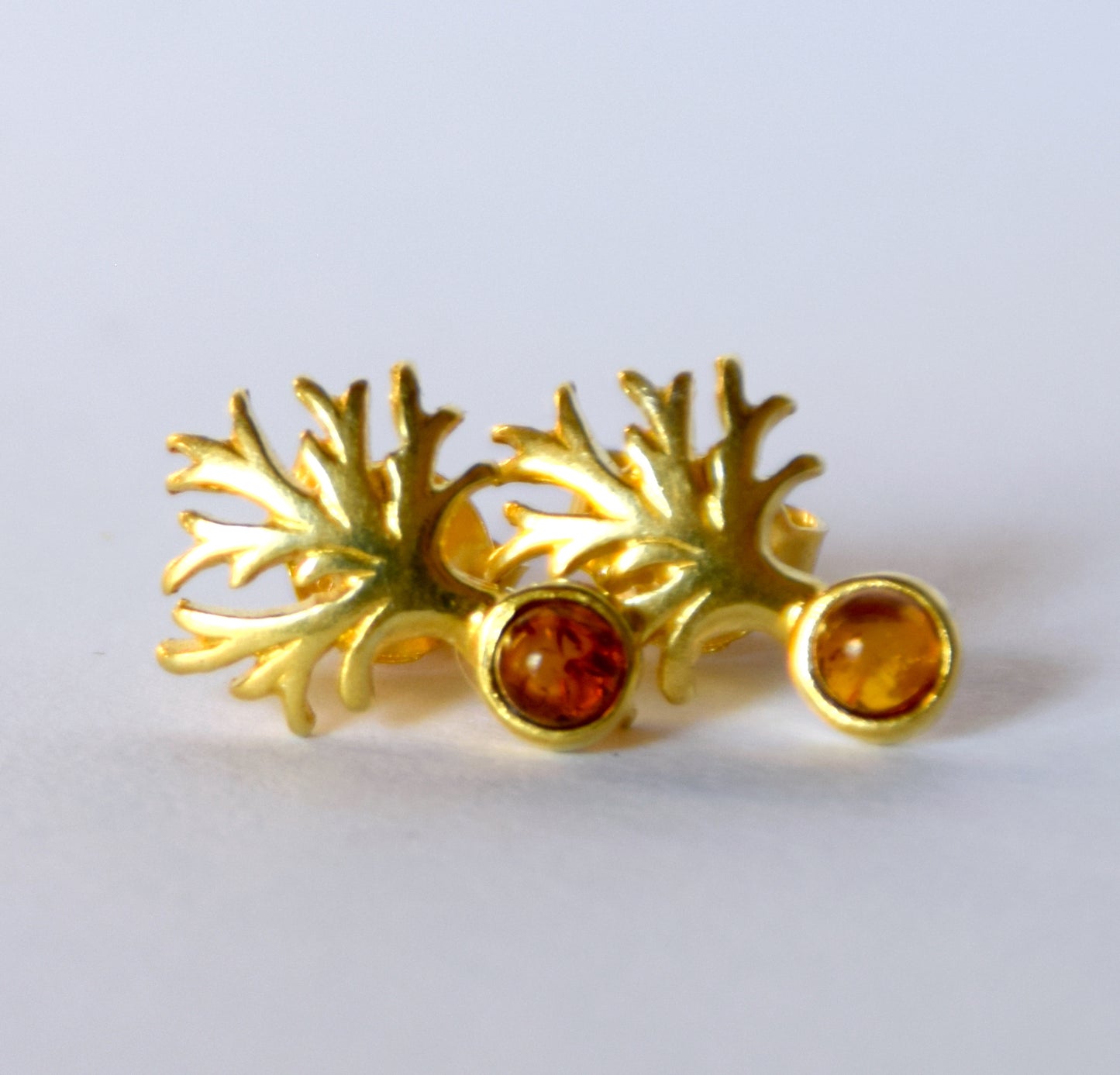 MJ Baltica, orecchini, Ambra naturale Baltica, Argento 925, placcato in Oro 18k, albero della vita, artigianale, a lobo, BZK070