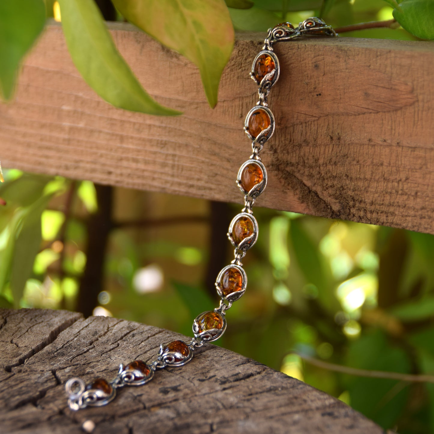 Elegantes Armband im Vintage-Stil aus Cognac-farbenem Naturbernstein und 925er Silber, MJ Baltica, BB004