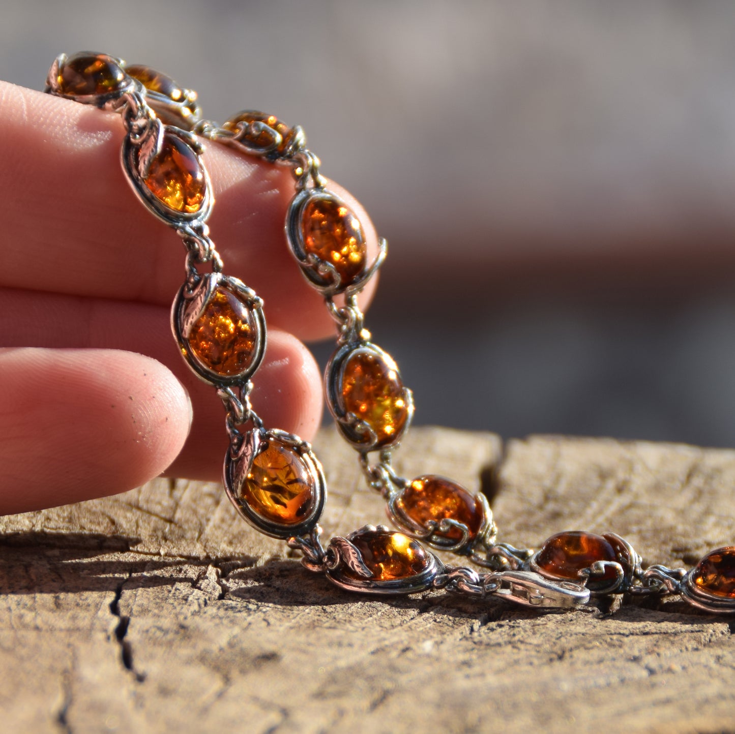 Elegantes Armband im Vintage-Stil aus Cognac-farbenem Naturbernstein und 925er Silber, MJ Baltica, BB004
