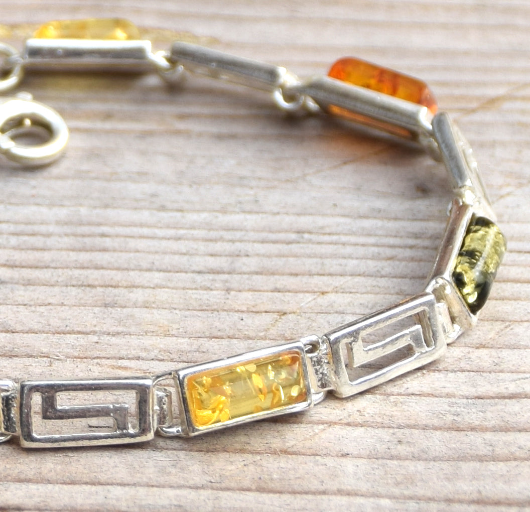Elegante bracciale lineare in Ambra naturale di varie tonalità e Argento 925, MJ Baltica, BB010