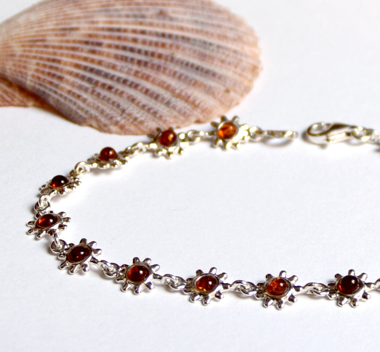 MJ Baltica, bracelet, natural amber 925 silver, delicate, flowers BB013