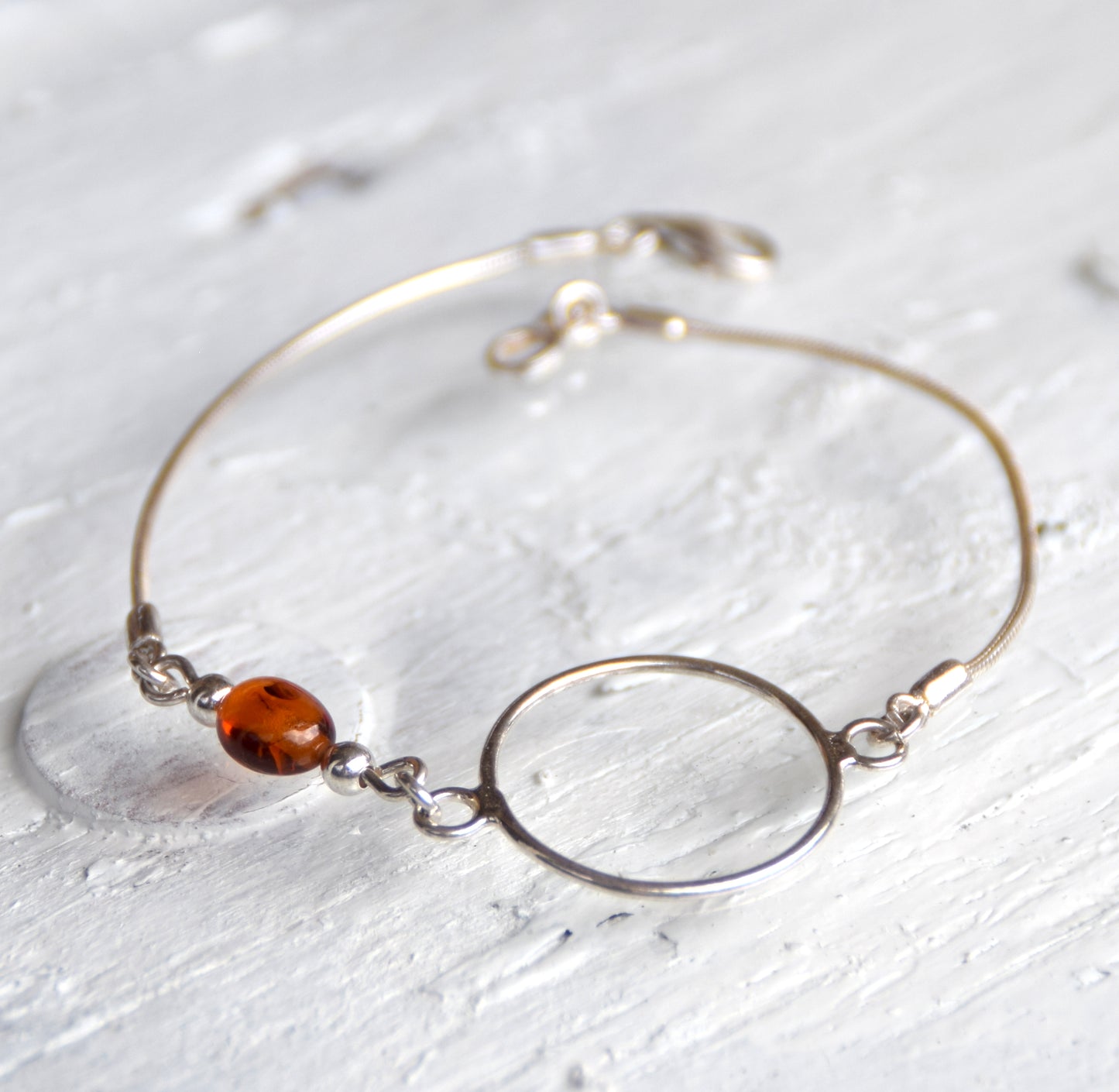 MJ Baltica, bracelet, natural Baltic amber, 925 silver, fine, delicate, youthful, handcrafted, BB020