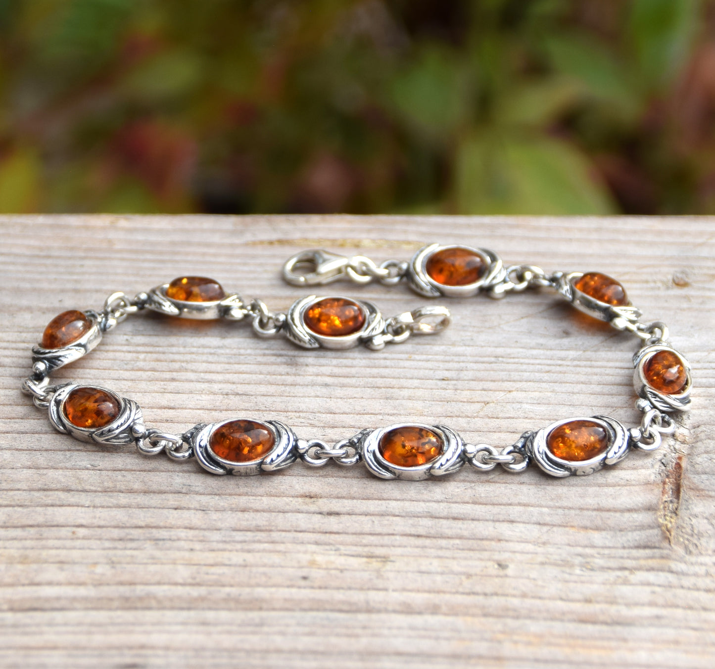 Elegante bracciale stile vintage in Ambra naturale color cognac e Argento 925, MJ Baltica, BB027