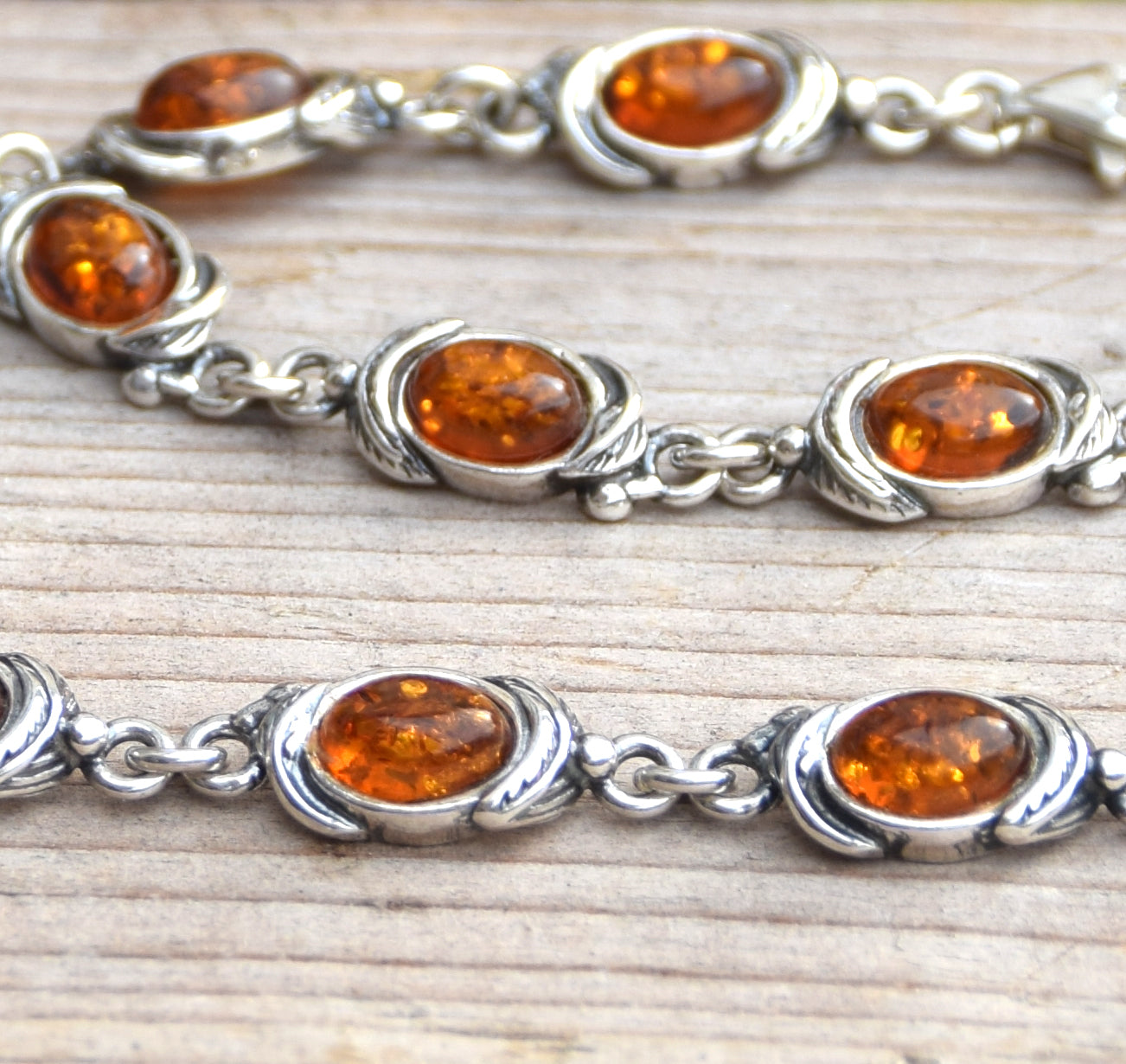 Elegante bracciale stile vintage in Ambra naturale color cognac e Argento 925, MJ Baltica, BB027