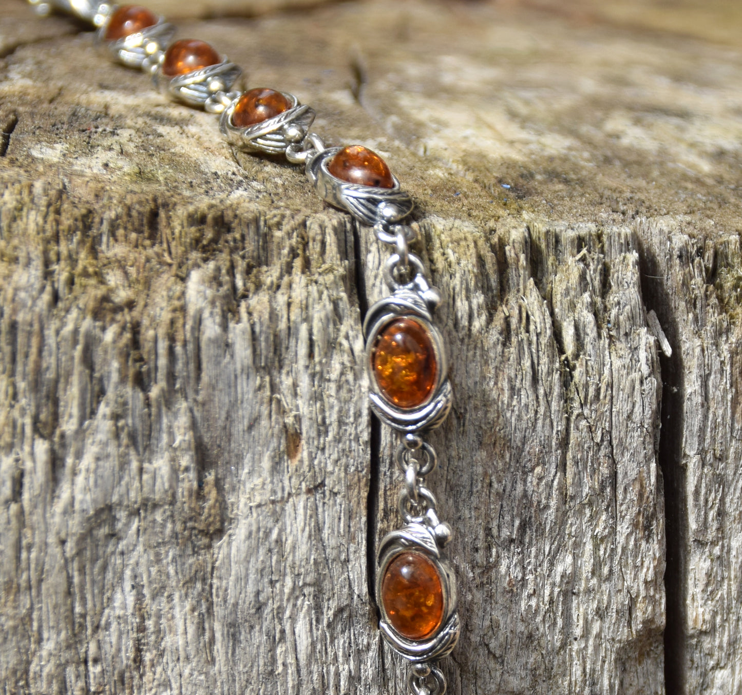 Elegante bracciale stile vintage in Ambra naturale color cognac e Argento 925, MJ Baltica, BB027