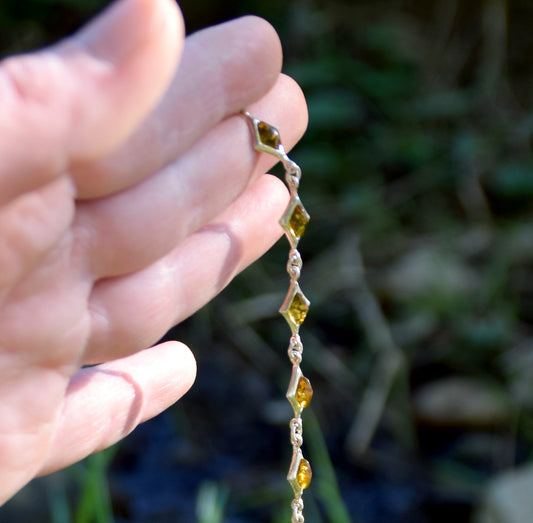 MJ Baltica, bracelet, natural Baltic amber, 925 silver, luminous, elegant, handcrafted, green amber, BB035