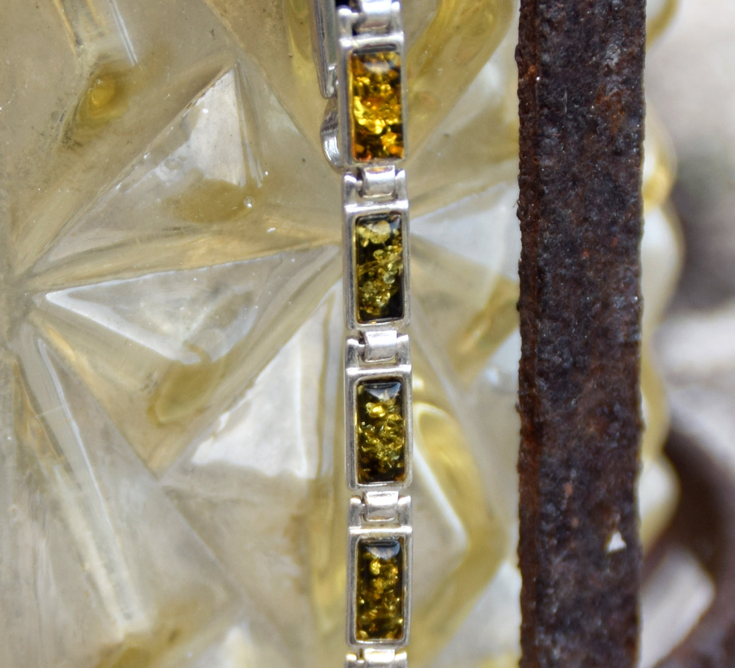 Linear bracelet in an essential style created with natural Baltic Amber, 925 Silver, MJ Baltica, BB049