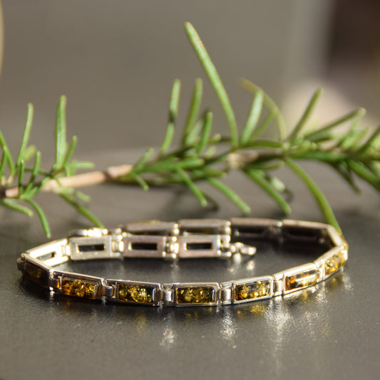 Linear bracelet in an essential style created with natural Baltic Amber, 925 Silver, MJ Baltica, BB049