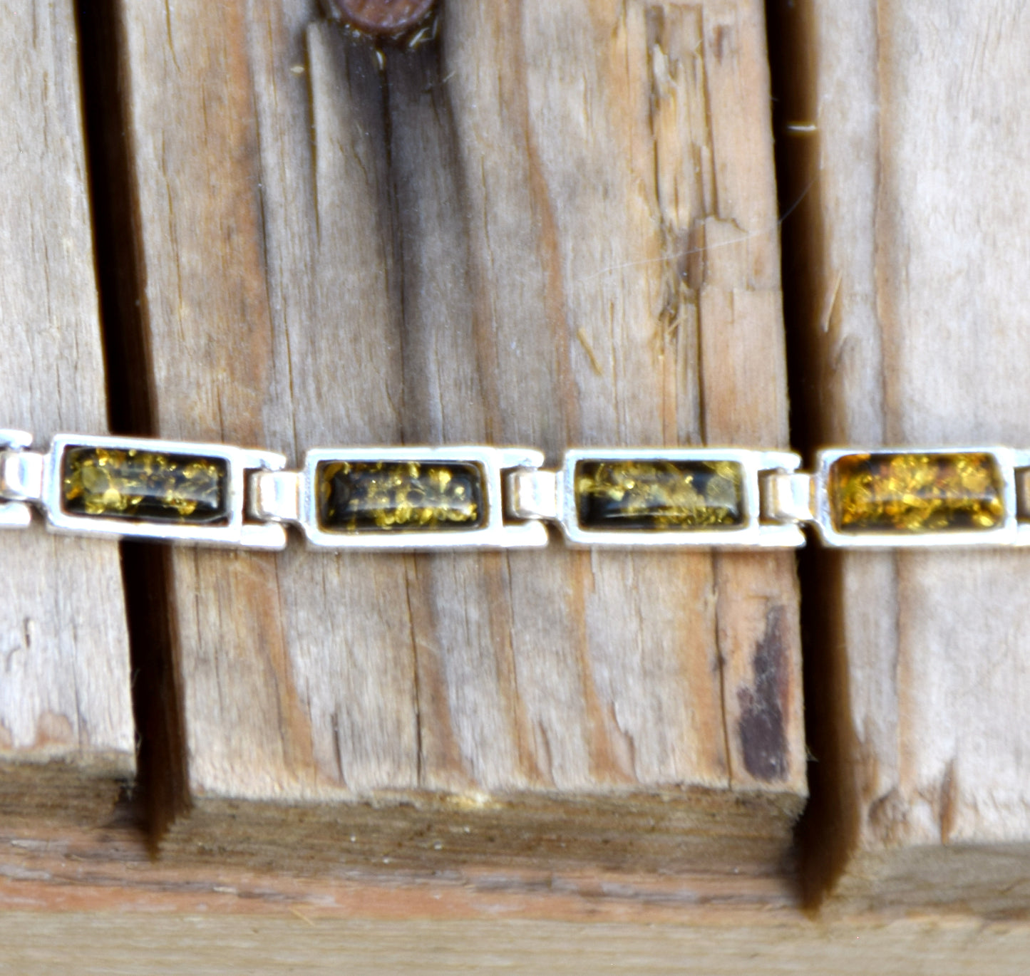 Linear bracelet in an essential style created with natural Baltic Amber, 925 Silver, MJ Baltica, BB049