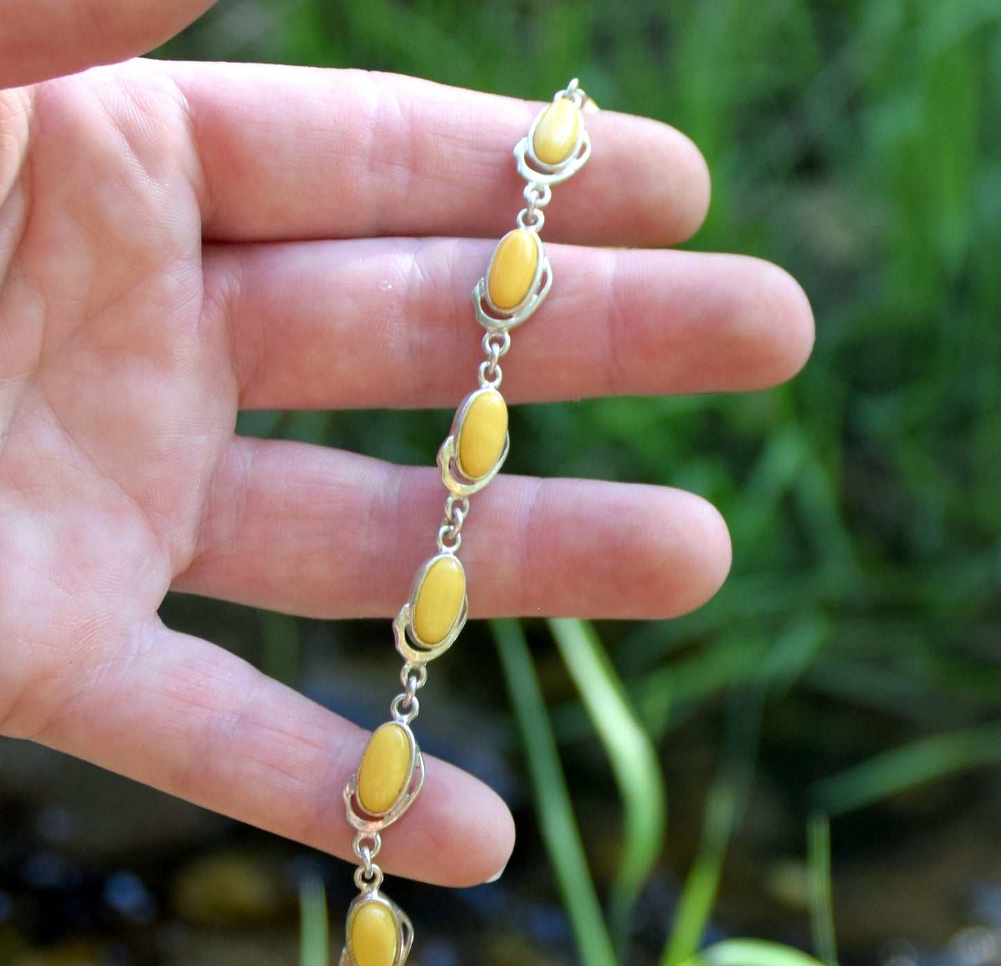 MJ Baltica, bracelet, natural Baltic amber, 925 silver, luminous, elegant, handcrafted, imperial amber, BB057