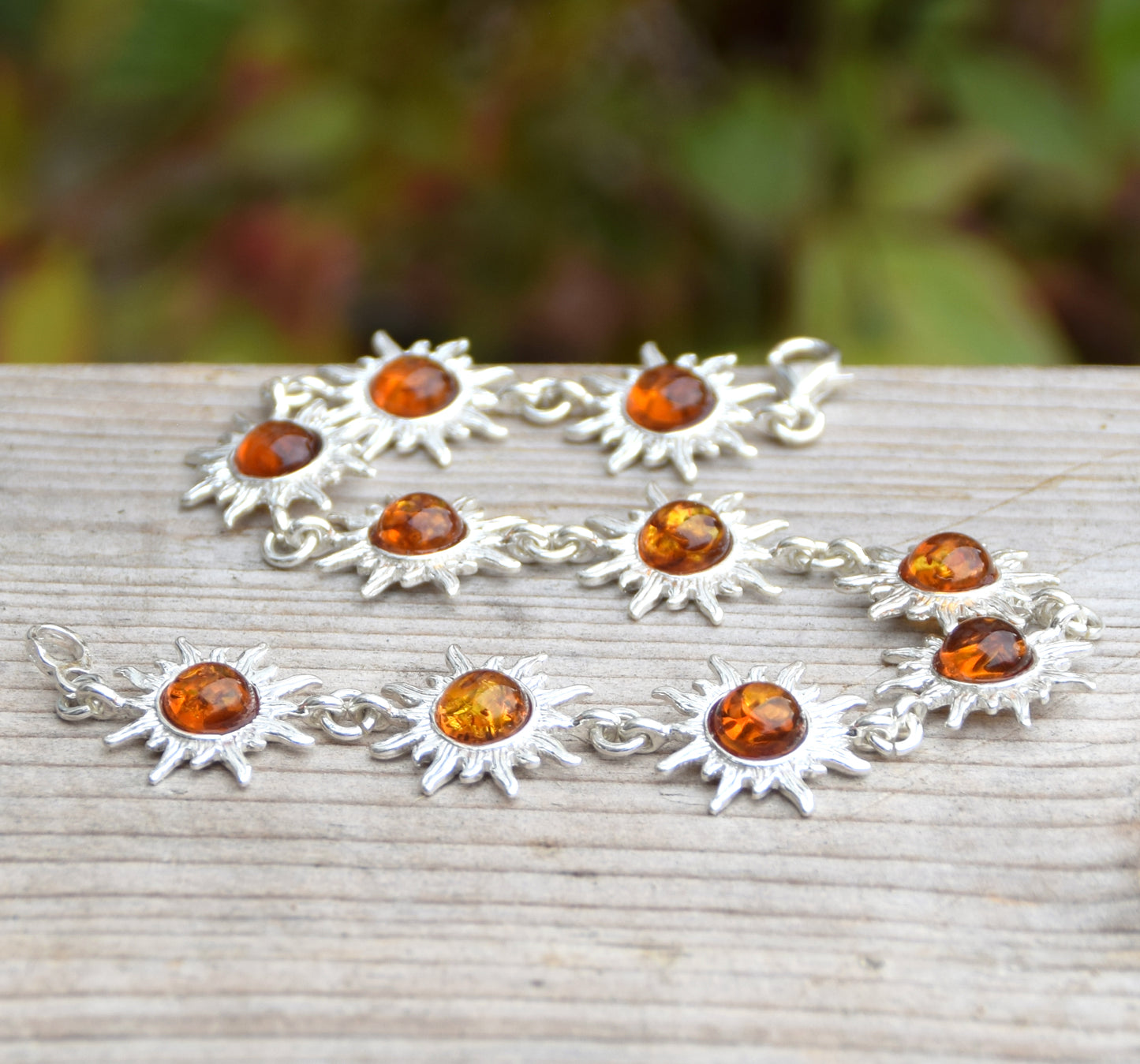 Bracciale con i soli splendente di luce creato con Ambra naturale color cognac e Argento 925, MJ Baltica, BB058