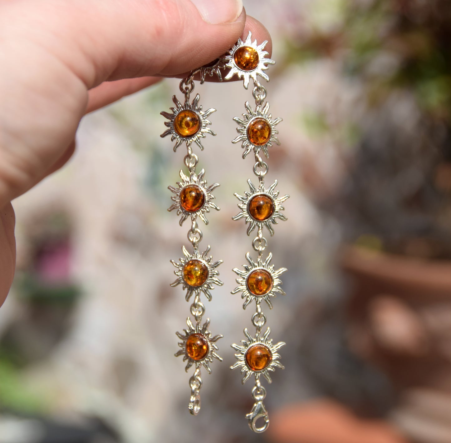 Bracciale con i soli splendente di luce creato con Ambra naturale color cognac e Argento 925, MJ Baltica, BB058