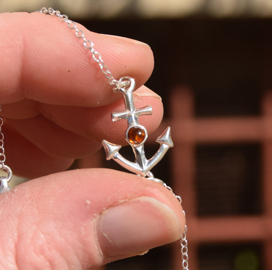 MJ Baltica, bracciale, Ambra naturale Baltica, Argento 925, luminoso, elegante, artigianale, cognac, ancora,BB070