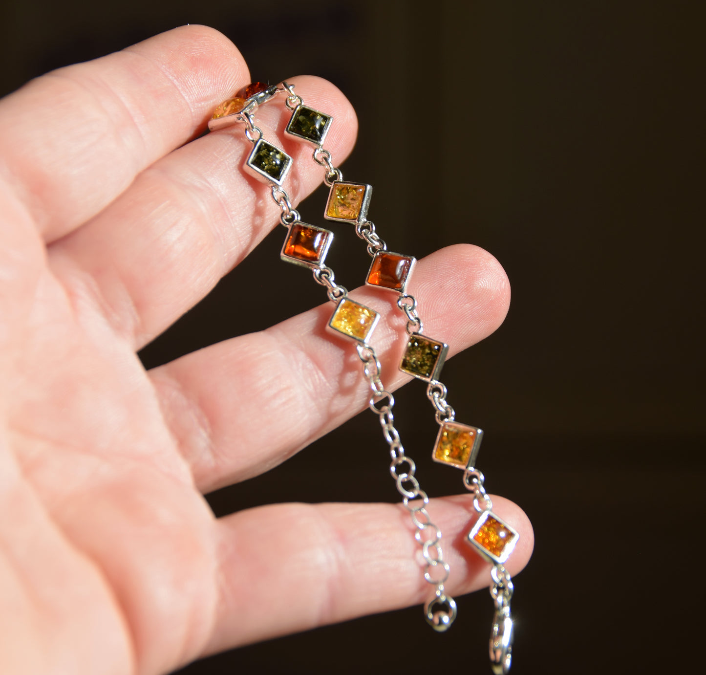 Adjustable minimalist bracelet made with natural Amber in various shades and 925 Sterling Silver, MJ Baltica, BB110