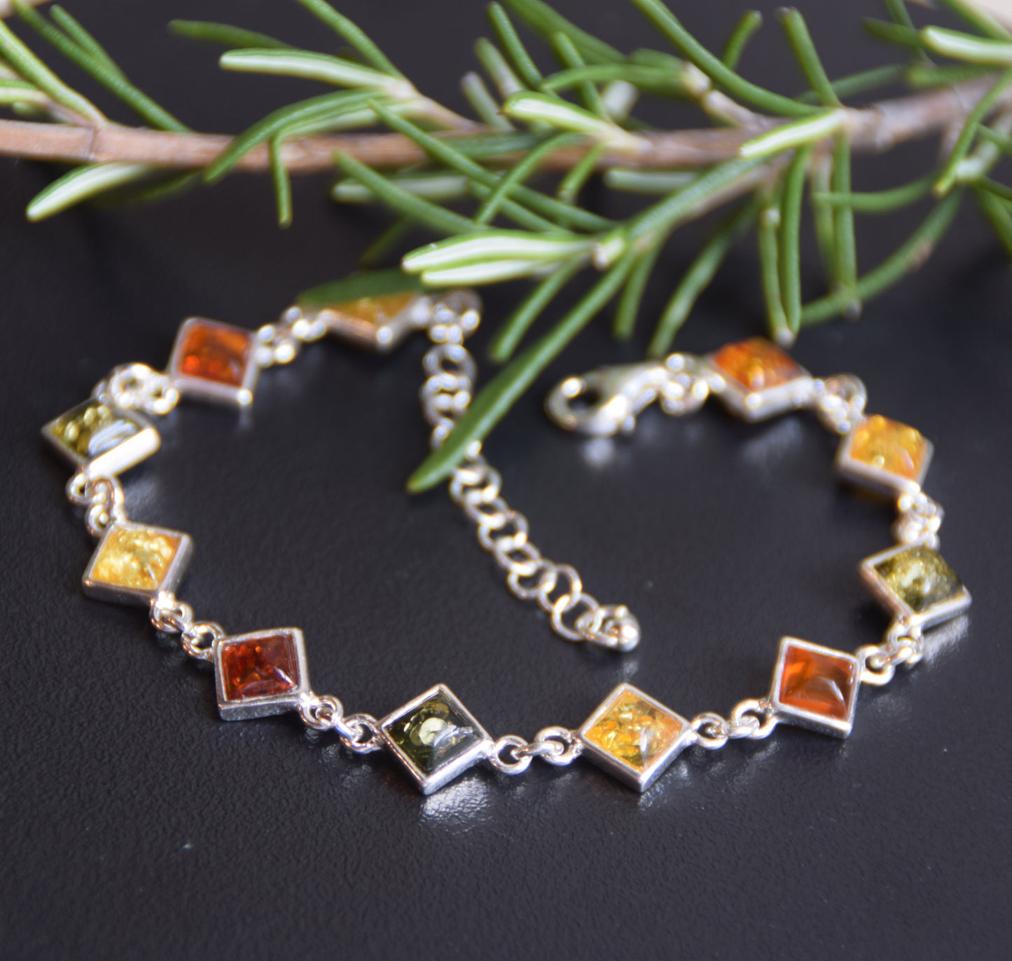Adjustable minimalist bracelet made with natural Amber in various shades and 925 Sterling Silver, MJ Baltica, BB110