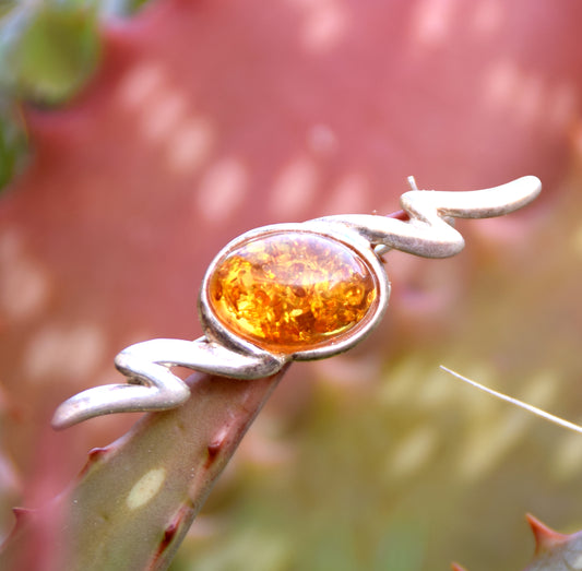 MJ Baltica, spilla, Ambra naturale Baltica, Argento 925, astratta, lunga, artigianale, BBR003