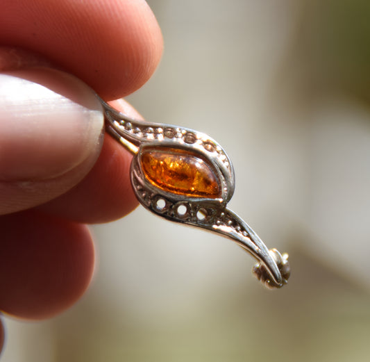Delicate brooch made with natural cognac-colored Amber and Sterling Silver 925, MJ Baltica, BBR004