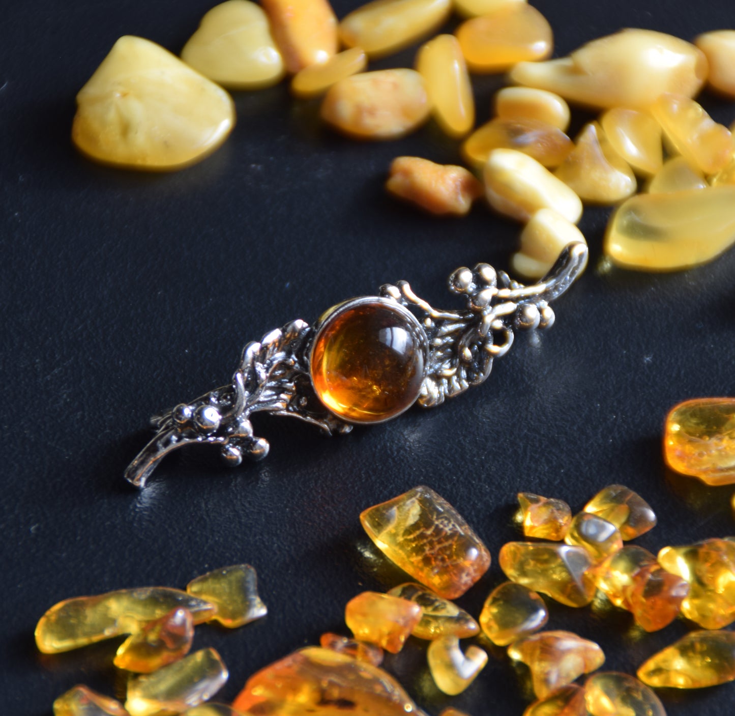 Vintage brooch with floral design created with natural cognac-colored Amber and 925 Silver, MJ Baltica, BBR016