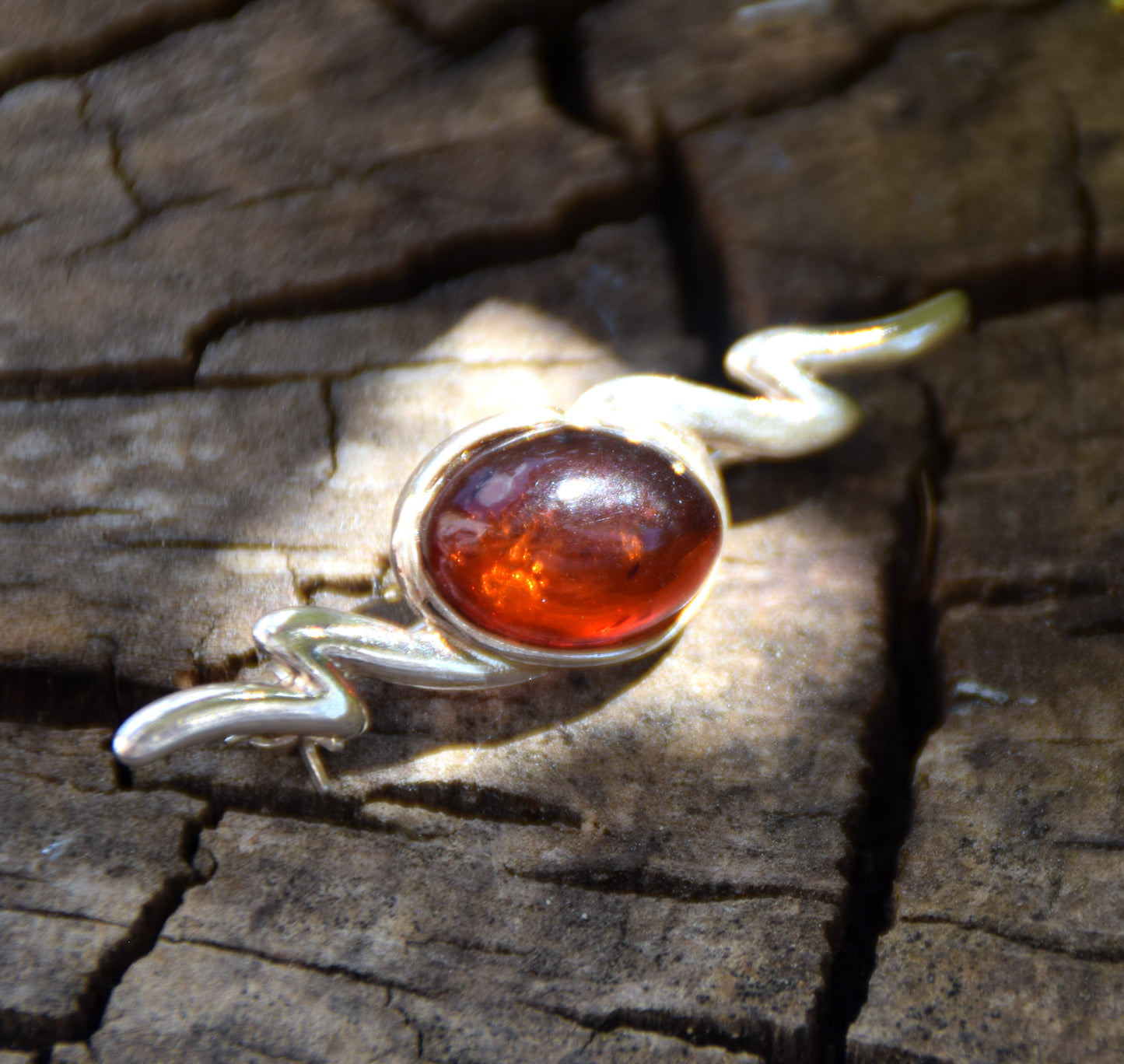 Bright brooch made with dark brown natural Amber and 925 Silver, MJ Baltica, BBR047