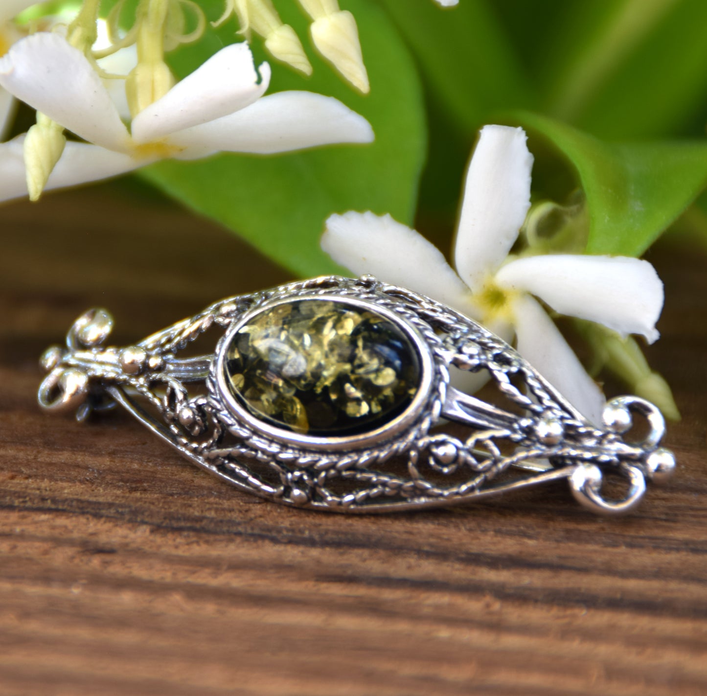 Vintage brooch with filigree design created with natural green Amber and 925 Sterling Silver, MJ Baltica, BBR061