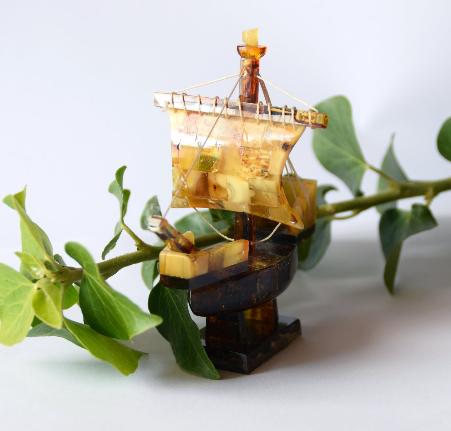 MJ Baltica, figurine, figure, natural Baltic Amber, handcrafted, sailing ship, ship, boat, unique, perfect, fine, delicate, sailing, handmade, BF025