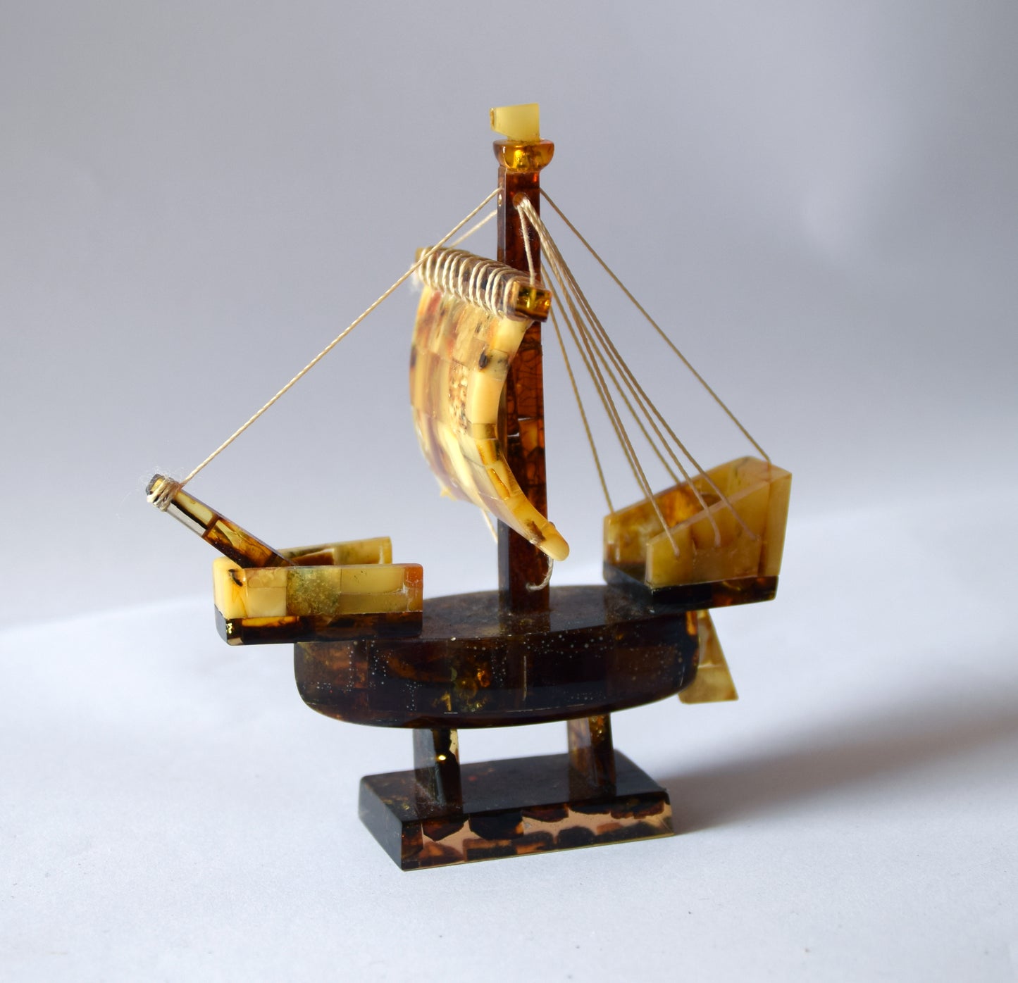 MJ Baltica, figurine, figure, natural Baltic Amber, handcrafted, sailing ship, ship, boat, unique, perfect, fine, delicate, sailing, handmade, BF025