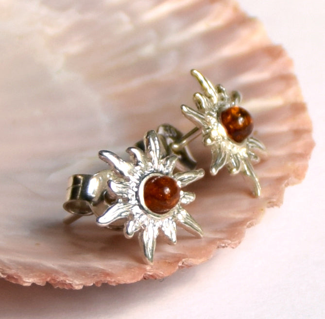 MJ Baltica, stud earrings, natural Baltic amber, 925 silver, sun, luminous, handcrafted BK015