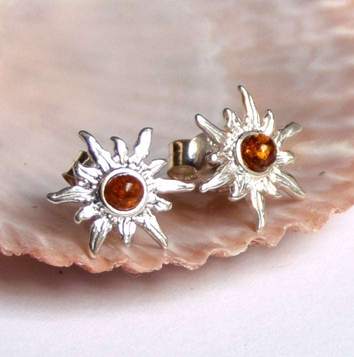 MJ Baltica, stud earrings, natural Baltic amber, 925 silver, sun, luminous, handcrafted BK015