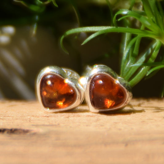 Romantic heart-shaped stud earrings with natural Cognac Amber and Sterling Silver 925, MJ Baltica, BK016