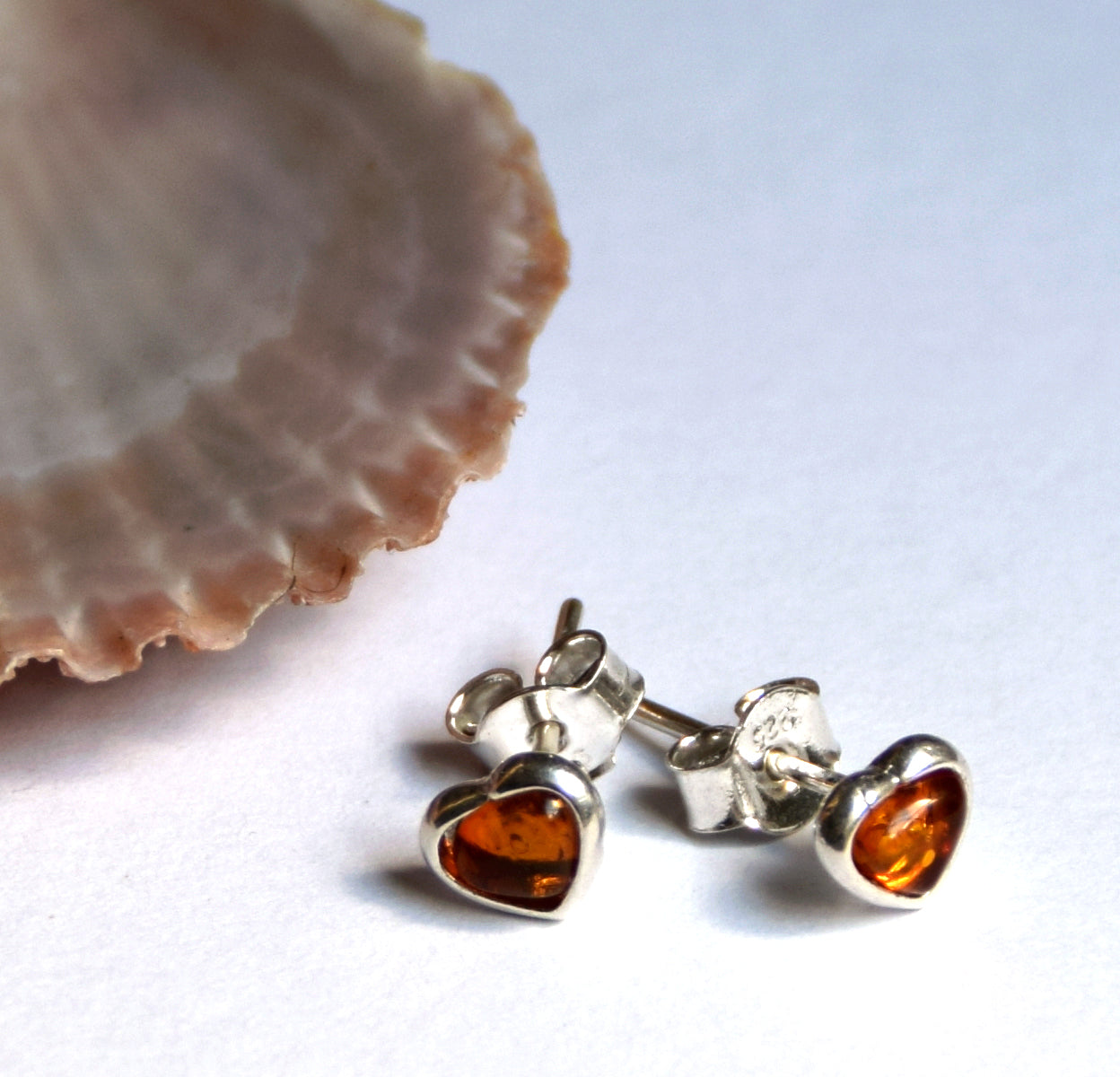 MJ Baltica, stud earrings, heart, natural Baltic amber, 925 silver, handcrafted BK016