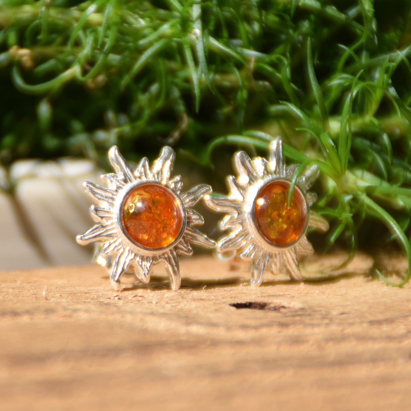 Sun-shaped stud earrings with natural Cognac Amber and 925 Silver, MJ Baltica, BK028