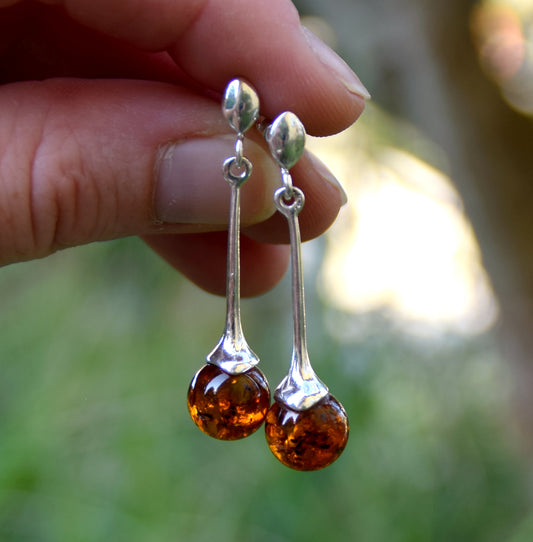MJ Baltica, earrings, natural Baltic amber, 925 silver, sphere, modern, elegant, handcrafted, BK031