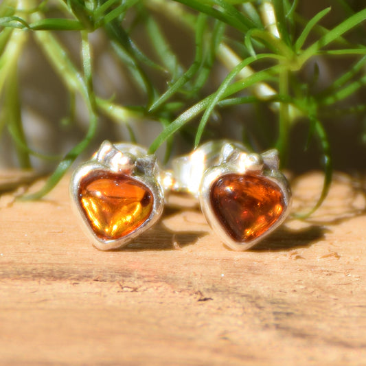 Romantic stud earrings in heart shape with natural cognac Amber and 925 Sterling Silver, MJ Baltica, BK036