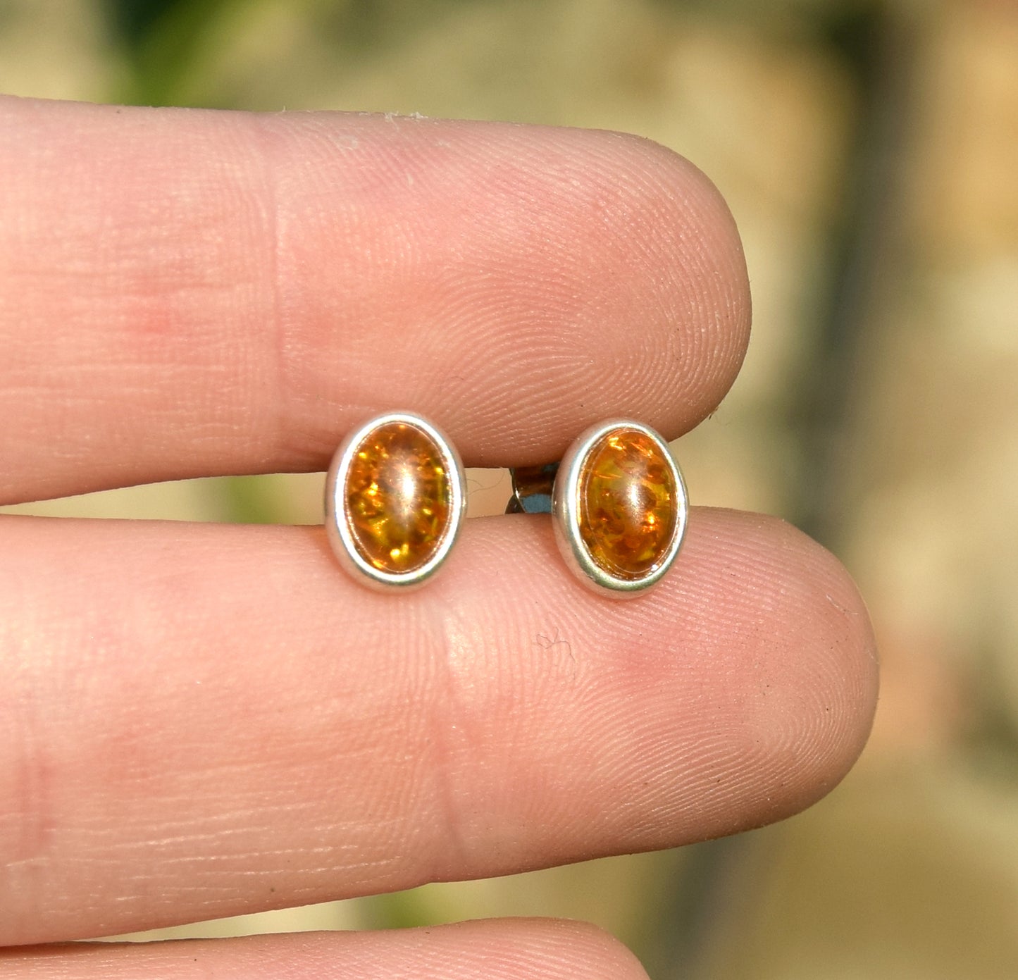 MJ Baltica, earrings, natural Baltic amber, 925 silver, oval BK037