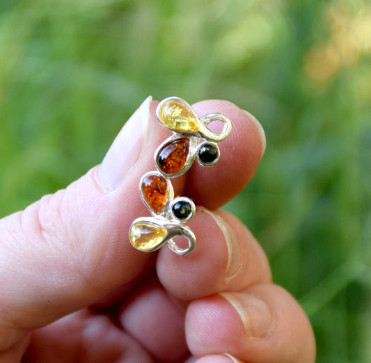 Astratti orecchini a lobo con Ambra naturale di varie tonalità e Argento 925, MJ Baltica, BK042