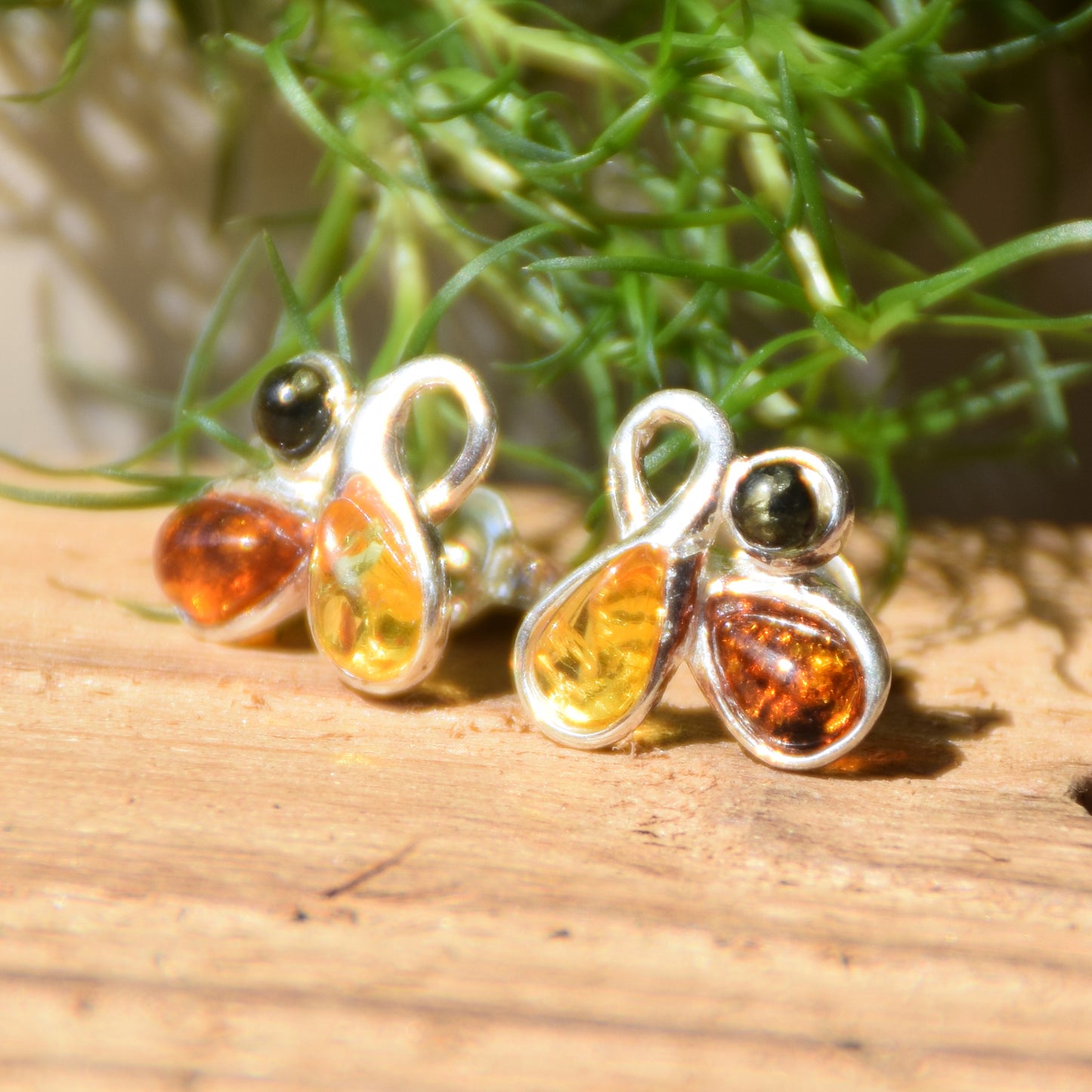 Abstract stud earrings with natural Amber in various shades and 925 Silver, MJ Baltica, BK042