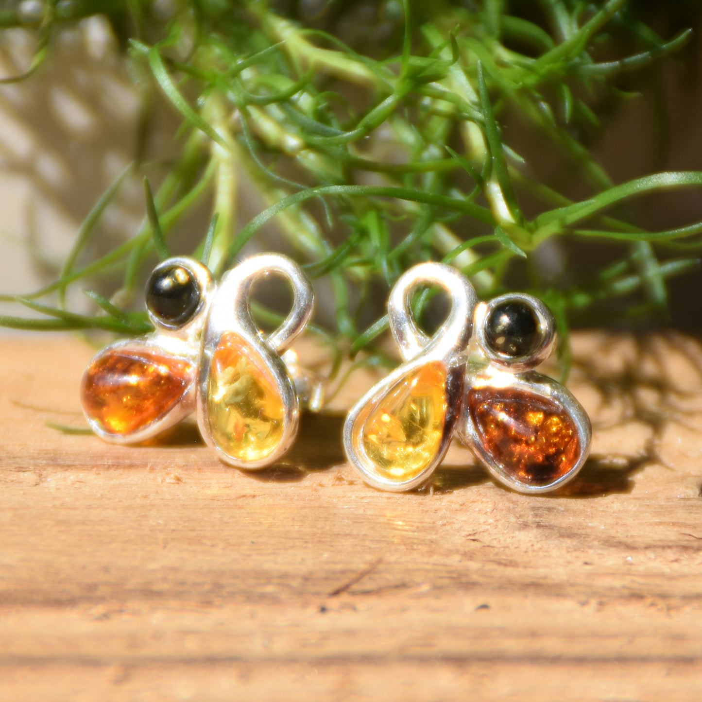 Abstract stud earrings with natural Amber in various shades and 925 Silver, MJ Baltica, BK042